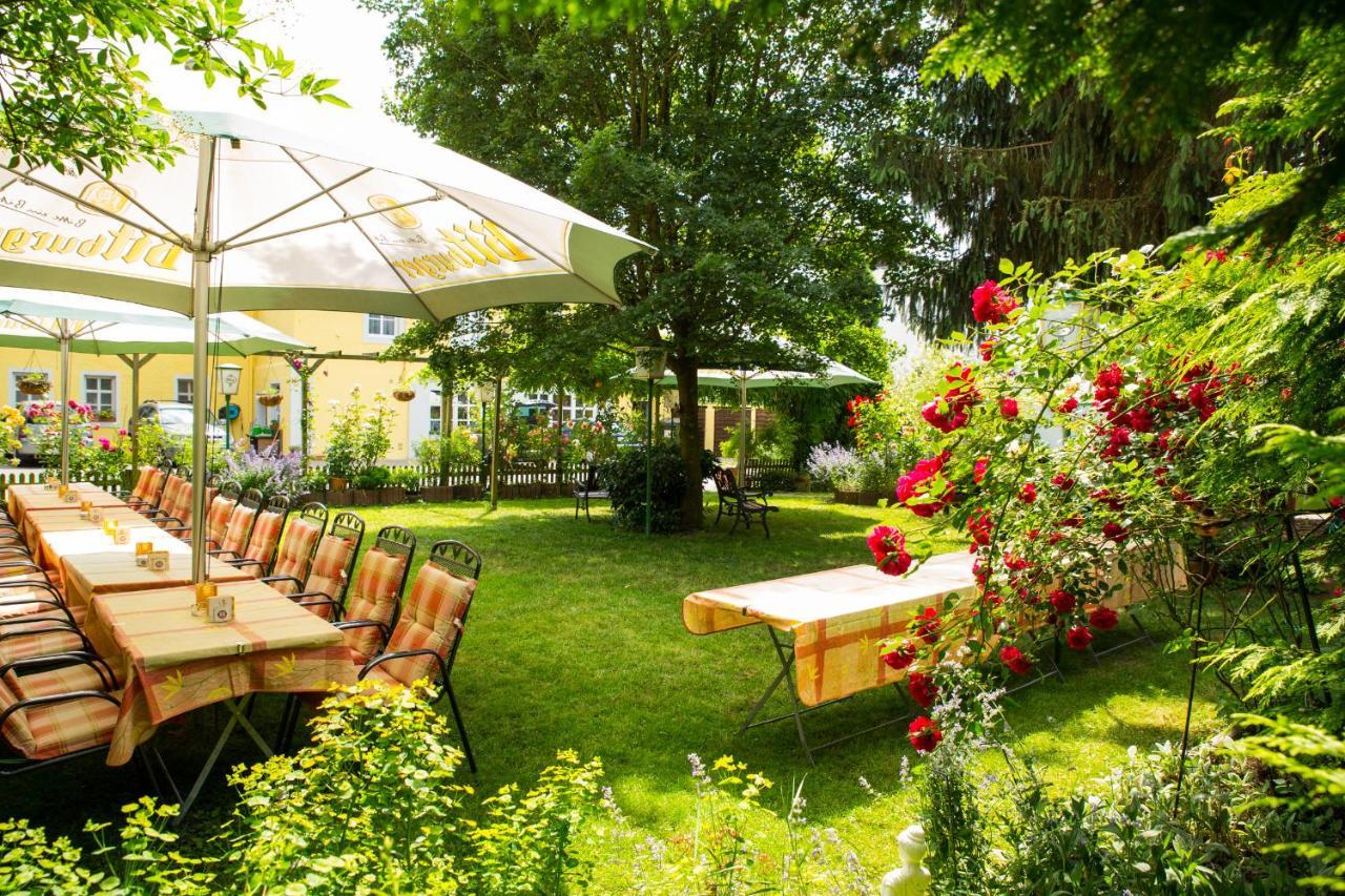 Hotel Zur Post Mulheim an der Mosel Exterior foto
