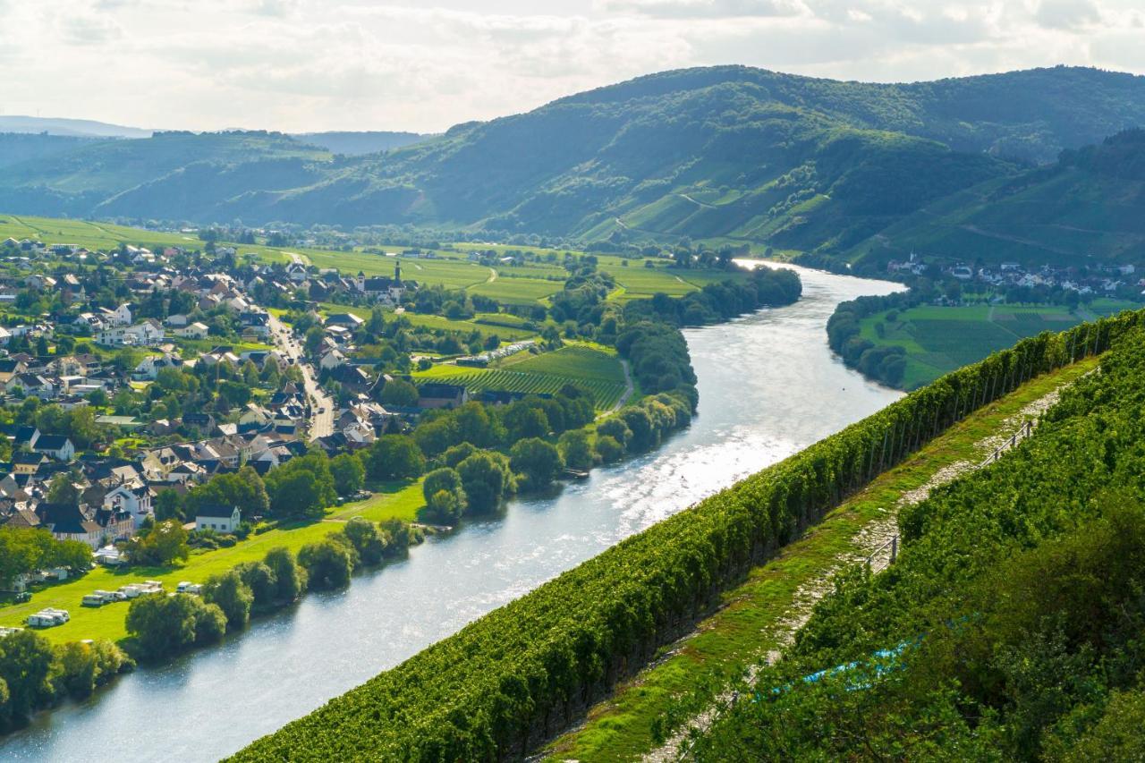 Hotel Zur Post Mulheim an der Mosel Exterior foto