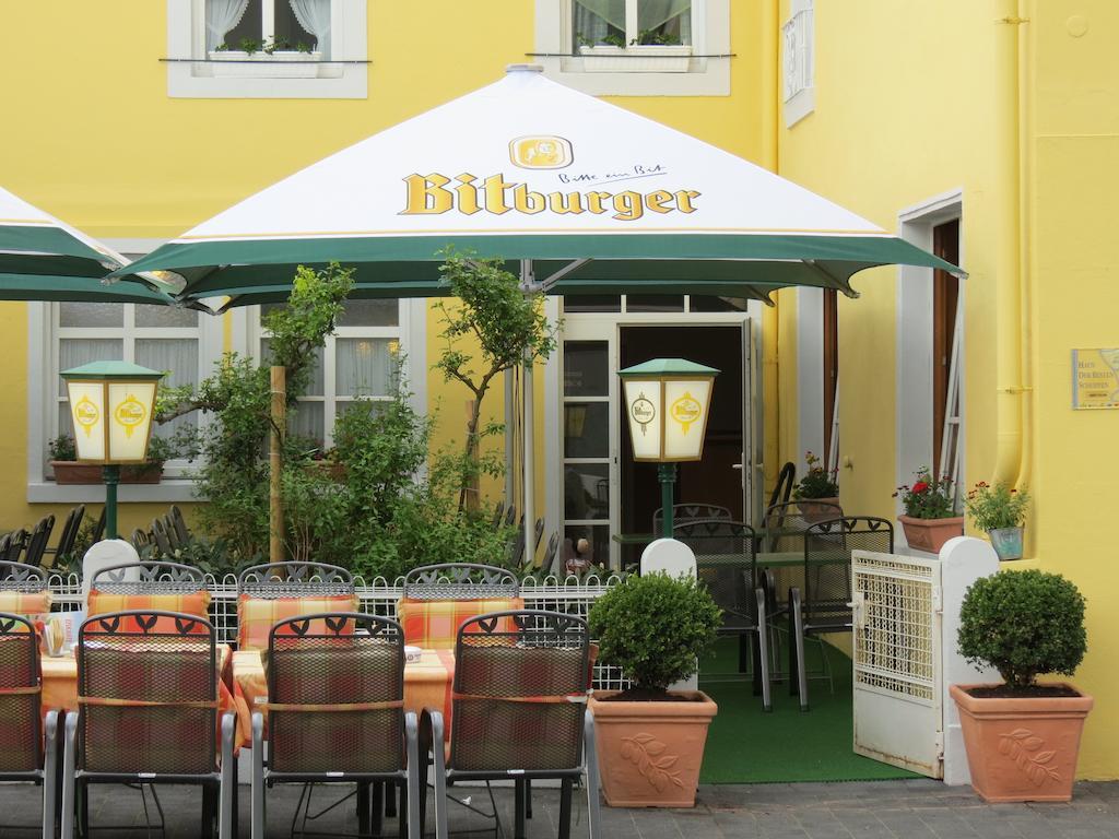Hotel Zur Post Mulheim an der Mosel Exterior foto